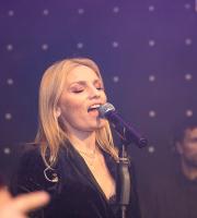 Ο Βαλάντης ξεσήκωσε το Fidele club με τη live εμφάνισή του, στην Αλεξανδρούπολη