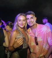 Ο μοναδικός Θοδωρής Φέρρης ξεσήκωσε τη παραλία του "Νãma Beach Life Experience"