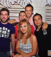 Τα σπάσαμε στο Reina με τον τρελαμένο Dj AK στα decks.