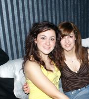 Όλο το παιχνίδι γίνεται στο Genial mood club..