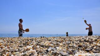 Aqua Mare beach bar...and more, στην Παραλία Αγίας Παρασκευής!
