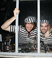 Μπήκαν για τα καλά οι απόκριες στο Genial club!!