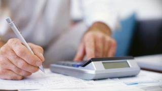 Παραμένει για ακόμη δύο χρόνια η έκτακτη εισφορά.