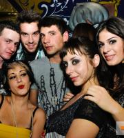 Το αδιαχώρητο στο opening του Prive Club την Παρασκευή.