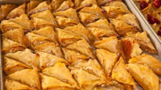 Γλυκός πειρασμός από το «Σπίτι του Γλυκού»: Γαλακτομπούρεκο.