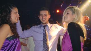 Διαρκής χορός και ξεφάντωμα στο Pico plus live!