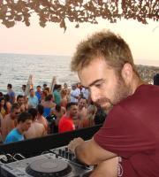 Ο G-pal ξεσήκωσε τον κόσμο στο Mohito Beach Bar!