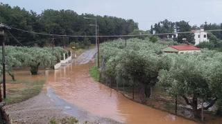 "Γυαλιά καρφιά" τα έκανε ο χθεσινός καιρός - Ποια είναι η πρόγνωση του καιρού για σήμερα (φωτο)