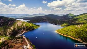 Aisimi'nin su deposunda, yukarıdan