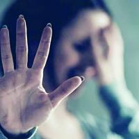 Γυναίκα στην Αλεξανδρούπολη κατήγγειλε τον αστυνομικό σύζυγό της