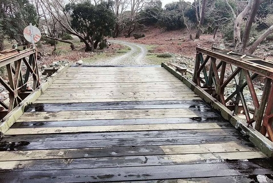 Ο Δήμος Σαμοθράκης προγραμματίζει την πλήρη αντικατάσταση καταστρώματος στη γέφυρα της "Πλατιάς".