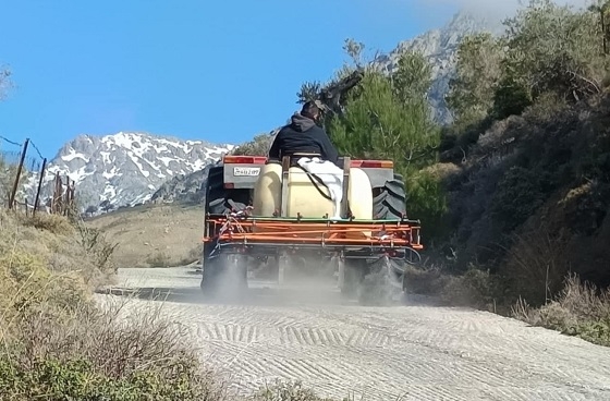 Συνεχίζεται η απολύμανση δρόμων στη Σαμοθράκη, για την ευλογιά των προβάτων.