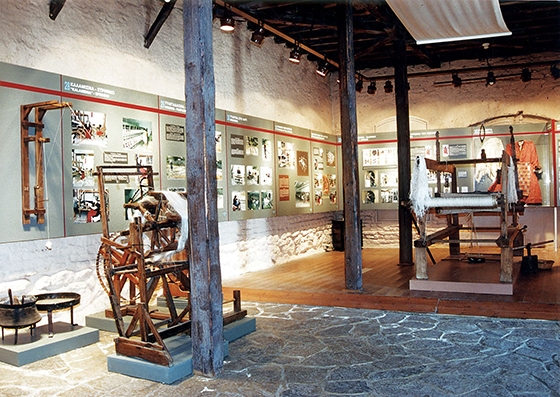 Σκοπεύουμε να «υφάνουμε» κιλίμια με παλιά υφάσματα