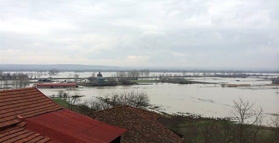 Σημειώθηκε η μεγαλύτερη καταστροφή στο νομό, ενώ η κατασκευή των αναχωμάτων παρακωλύεται από τις γραφειοκρατικές διαδικασίες