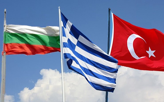 Στελέχη της αστυνομίας και των τελωνείων θα ανταλλάσσουν πληροφορίες σε πραγματικό χρόνο για να αντιδρούν με επαρκή τρόπο στην παράνομη μετανάστευση και στο λαθρεμπόριο