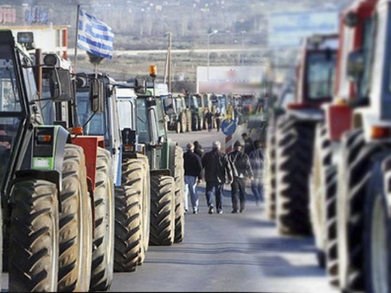 Οι αγρότες ενισχύουν τα μπλόκα - Δίωροι αποκλεισμοί των δρόμων σε όλη την Ελλάδα [λίστα]  