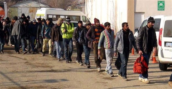 Για κύκλωμα διακίνησης πραξικοπηματιών στον Έβρο κάνουν λόγο τα Τουρκικά ΜΜΕ