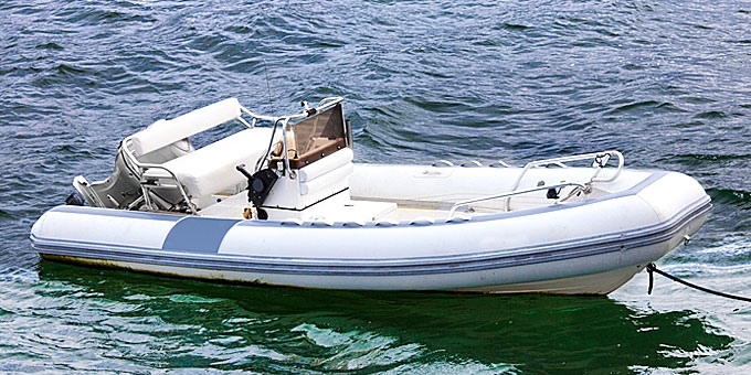 Σκάφος με 4 επιβαίνοντες έπλεε ακυβέρνητο στο Θρακικό Πέλαγος  