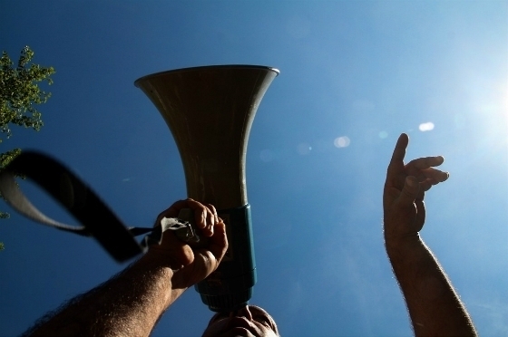 Τα καλέσματα από τοπικές ΕΛΜΕ και Συλλόγους Εκπαιδευτικών δεκάδες.