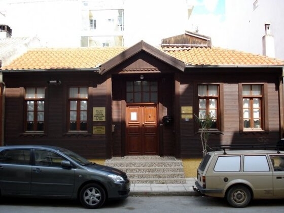 Σύλλογος Ελληνογαλλικής Φιλίας: Αίτηση για να κηρυχθεί διατηρητέο το Σπίτι της Αντουανέτας