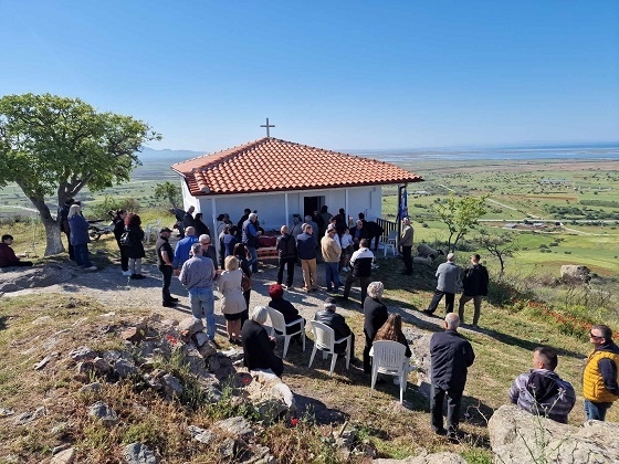 Συγκινητικός εορτασμός του Αγίου Γεωργίου, στο εκκλησάκι των Λουτρών (φωτο)