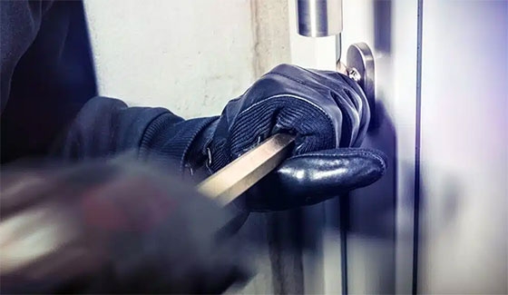 Οι τέσσερις εκ των κατηγορουμένων φέρονται να διέρρηξαν το κτίριο της Εφορείας Αρχαιοτήτων Έβρου στο Διδυμότειχο