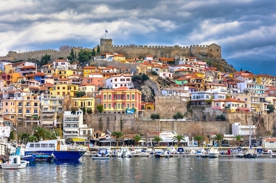 Εξετάστηκε και η πρόταση για δρομολόγιο Καβάλα – Θάσος – Σαμοθράκη, ωστόσο επισημάνθηκαν τεχνικές και επιχειρησιακές δυσκολίες.