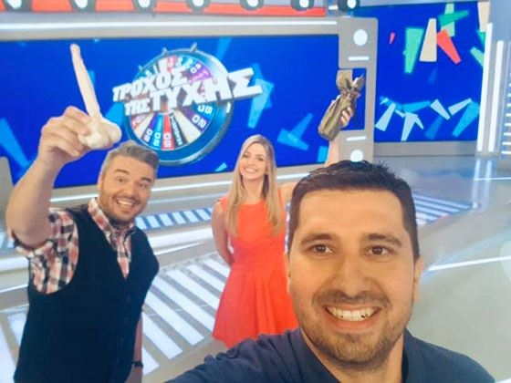 Στιγμιότυπα από την χθεσινή νίκη του Σάκη στον Τροχό της Τύχης!