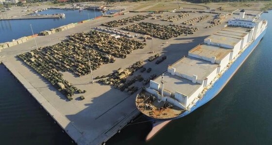 Εντυπωσιακή εικόνα από το λιμάνι της Αλεξανδρούπολης.