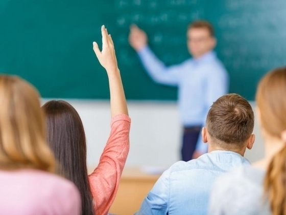 Προτεραιότητα θα δοθεί σε όσους εθελοντές εκπαιδευτές διαθέτουν βεβαίωση παρακολούθησης προγράμματος «Εκπαίδευσης Εκπαιδευτών Ενηλίκων» 