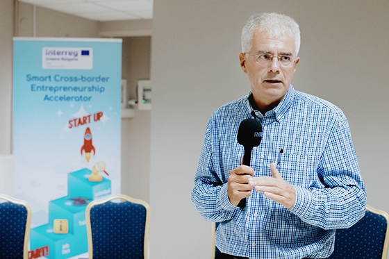 Ο διεθνώς καταξιωμένος designer και σύμβουλος καινοτομίας, Δημήτρης Σκουρογιάννης