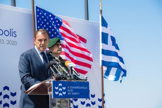 Υπουργός Άμυνας: "Η Αλεξανδρούπολη μπορεί να προσελκύσει μεγάλες επενδύσεις" (video)