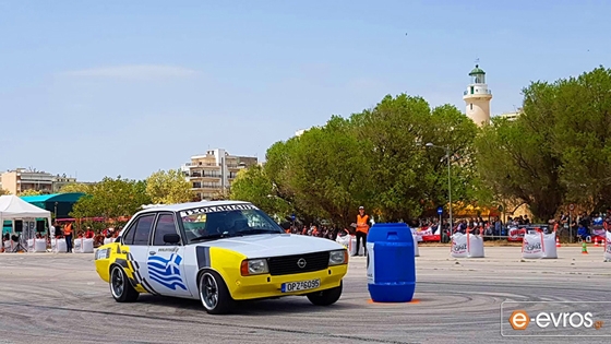 Aleksandrupoli'de araba yarışları düzenlendi