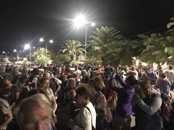 Φωτογραφία από το λιμάνι της Καμαριώτισσας.