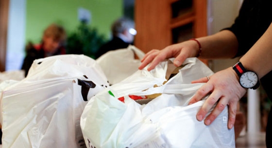 Συγκέντρωση τροφίμων & ειδών καθημερινότητας από το Πολυκοινωνικό