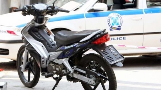 Συνελήφθησαν και οι γονείς τους.