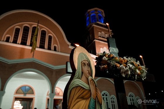  Η Μεγάλη Παρασκευή, είναι ημέρα απόλυτης αργίας και νηστείας. 