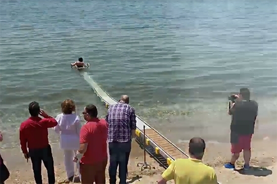 Dedeağaç Belediye Plajına engelliler için sistem kuruluyor