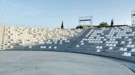 Ιδιώτης "βγάζει το φίδι" από την τρύπα - Κάνει δωρεά καθισμάτων στο Αλτιναλμάζη