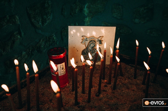 Η Εκκλησία την Μεγάλη Τρίτη θυμάται την παραβολή των δέκα παρθένων και την παραβολή των ταλάντων.