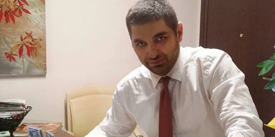 Σύμφωνα με τις έως τώρα πληροφορίες, φαίνεται πως υπέστη ανακοπή.