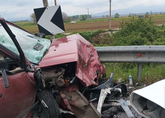 Το άλλο παιδί της οικογένειας νοσηλεύεται στην παιδοχειρουργική κλινική του Πανεπιστημιακού Νοσοκομείου Αλεξανδρούπολης.