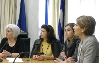 Το πρόγραμμα των δράσεων κινείται σε δυο τομείς. Στην τέχνη και στην υγεία των γυναικών.