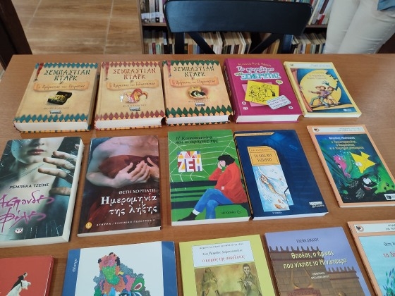 Συγκινεί και πάλι η μητέρα της Τοπαλούδη: Δώρισε τα βιβλία της στη Δημοτική Βιβλιοθήκη Διδυμοτείχου