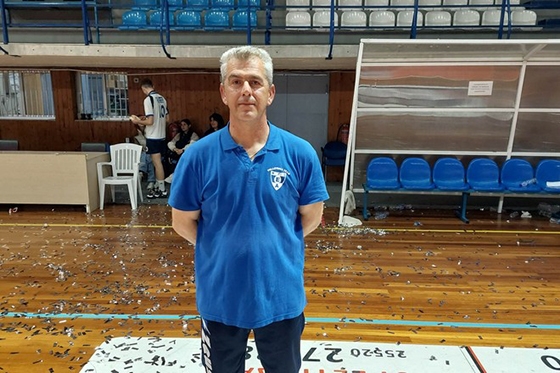 Ο προπονητής του Εθνικού Γιώργος Ανδραβίζος