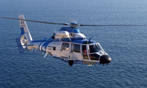 Με δύο ελικόπτερα του Λιμενικού Σώματος οδηγήθηκαν από την Αλεξανδρούπολη στην Αθήνα οι δύο συλληφθέντες για το διεθνές κύκλωμα κοκαΐνης.