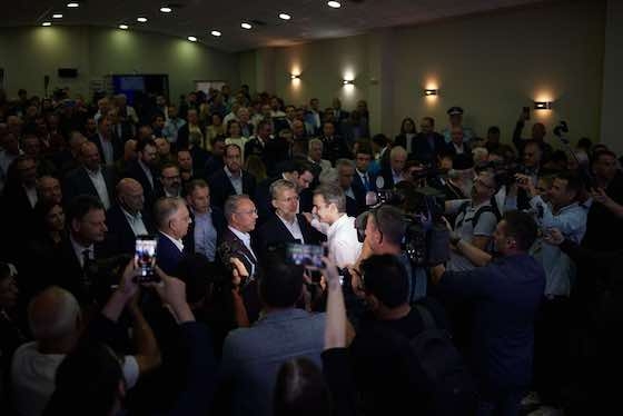 Με την ανακοίνωση που εξέδωσε, κατηγορεί τον πρωθυπουργό οτι προσπαθεί να ρίξει "στάχτη στα μάτια" των Εβριτών, ενώ οι ευθύνες της για τα προβλήματα του Έβρου είναι πολύ μεγάλες.