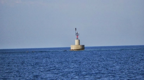 Η νησίδα Λαδόξερα ή Ζουράφα που βρίσκεται ανατολικά της Σαμοθράκης