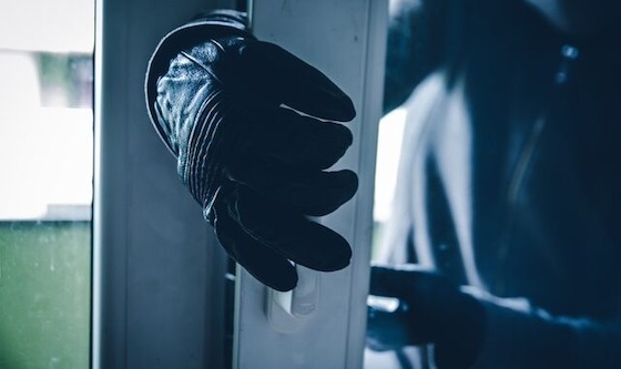 Ο δράστης είχε αναπτύξει μία συγκεκριμένη μέθοδο δράσης, στοχεύοντας επανειλημμένα την ίδια επιχείρηση.