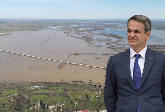 Η παρουσία του Κυριάκου Μητσοτάκη στον Έβρο αυτή την κρίσιμη στιγμή δεν πρέπει να εξαντληθεί σε χειραψίες και κομματικούς λόγους.